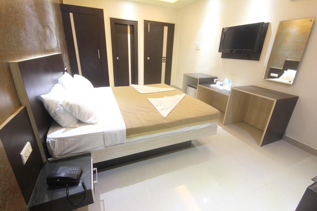 Urmee Hotel Bhubaneswar Habitación foto