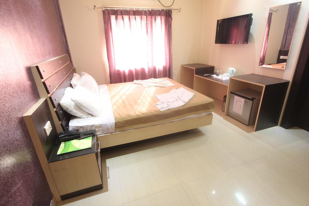 Urmee Hotel Bhubaneswar Habitación foto